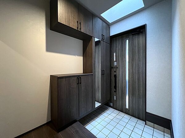 玄関を拡大表示