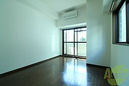 リーガル神戸元町 2階1Kのリビング/ダイニング