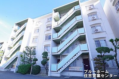 外観：イオンモールすぐ近くにある利便性の良いマンションです！