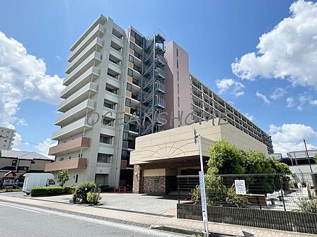 RC造10階建のペット飼育可能マンションです♪