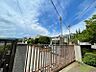 周辺：箕面市立西南小学校 415m