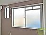 バルコニー：洗濯物は室内に干せます。