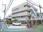 豊中市立岡町図書館 3932m