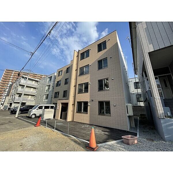 北海道札幌市白石区菊水三条5丁目(賃貸マンション1LDK・3階・30.38㎡)の写真 その1