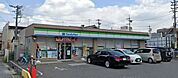 ファミリーマート蟹江城店 徒歩11分。 810m