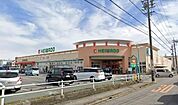 平和堂牛野店 徒歩8分。 620m