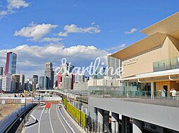 高輪ゲートウェイ駅(JR東日本 京浜東北線) 徒歩10分。 800m