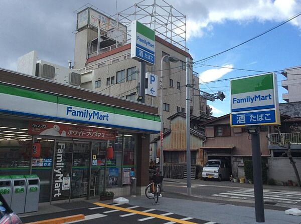 画像16:【コンビニエンスストア】ファミリーマート 城東えなみ店まで232ｍ