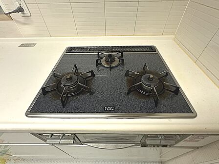 <ガスコンロ>フラットタイプでお手入れのしやすいガスコンロです。
