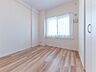 その他：5.1帖のお部屋です。採光と通風が確保されております。