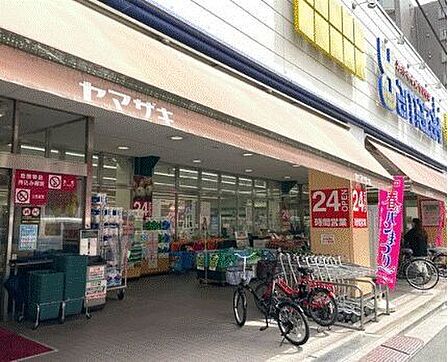 スーパーヤマザキ三筋店 150m