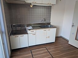 モンパレス羽鳥 第1-4号棟 4-02号室 2DKのリビング/ダイニング