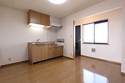 リバディールエステート 202号室 2階2DKのリビング/ダイニング