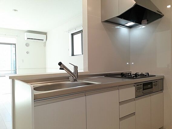 サリュー_内装_1