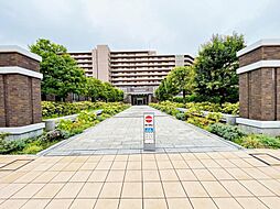 ユニヴェルシオール学園の丘