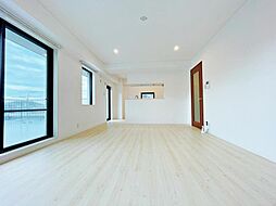 リズ読売ランド 3LDKのリビング/ダイニング