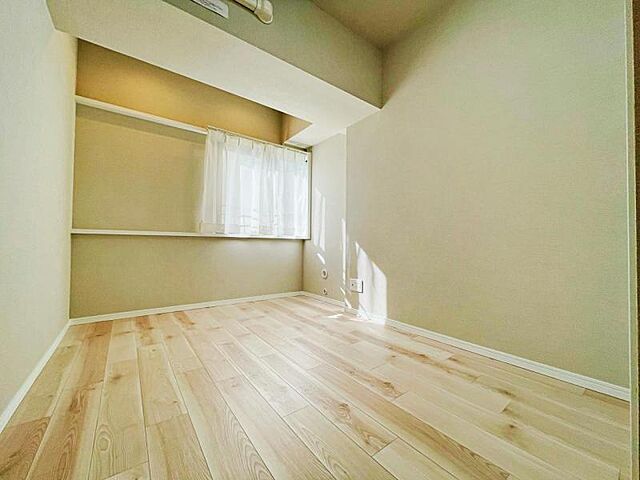 寝室 コープタウン松が谷1号棟 2階/-