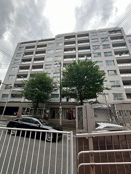 総戸数100戸のビッグコミュニティ!
