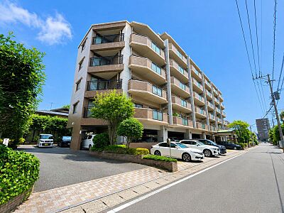 外観:高層階で眺望良好!最寄り駅まで徒歩約12分の便利な立地です♪ 外観:高層階で眺望良好!最寄り駅まで徒歩約12分の便利な立地です♪