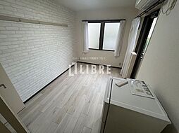 京王線 多磨霊園駅 徒歩6分の賃貸マンション 3階1Kのリビング/ダイニング