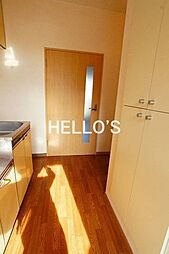 多摩都市モノレール 砂川七番駅 徒歩5分の賃貸マンション 3階1Kのリビング/ダイニング