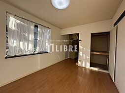 エクラン 1階1Kのリビング/ダイニング