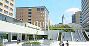 私立明星大学 徒歩34分。 2680m