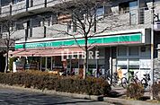 ローソンストア100国立北店 徒歩18分。 1440m
