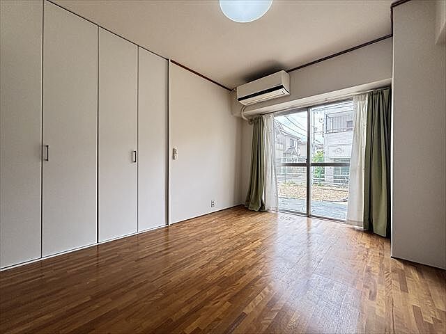 寝室