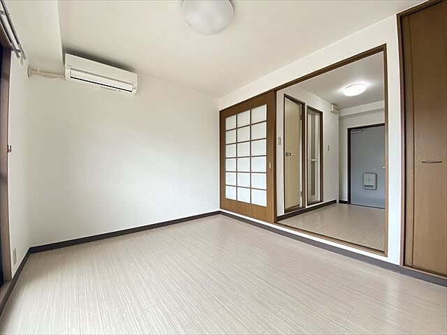 寝室