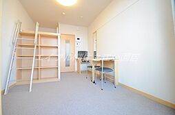 レオパレスパフ 4階1Kのリビング/ダイニング