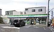 ファミリーマート上住吉二丁目店 203m