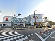 MEGAドン・キホーテ新世界店 918m