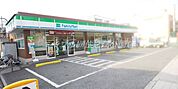 ファミリーマート万代六丁目店 458m