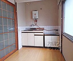 京阪本線 藤森駅 徒歩5分の賃貸アパート 2階2Kのリビング/ダイニング