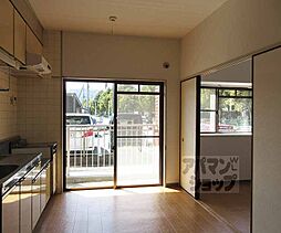 JR湖西線 大津京駅 徒歩10分の賃貸マンション 1階3DKのリビング/ダイニング