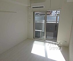 京阪宇治線 観月橋駅 徒歩2分の賃貸マンション 5階1Kのリビング/ダイニング