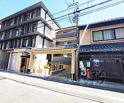 京都市営烏丸線 丸太町駅 徒歩8分の賃貸マンション