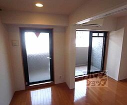 京都地下鉄東西線 京都市役所前駅 徒歩3分の賃貸マンション 5階2Kのリビング/ダイニング