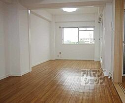 JR山陰本線 丹波口駅 徒歩10分の賃貸マンション 4階2LDKのリビング/ダイニング