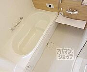 1坪サイズの広いお風呂です。