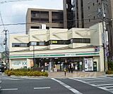 ローソンストア100九条河原町店まで164m