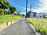 外観：前面道路含む現地写真