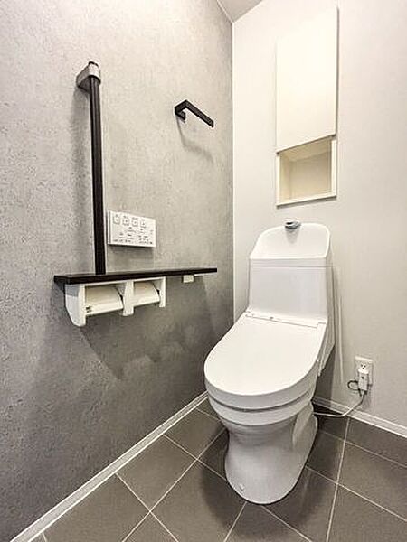トイレを拡大表示