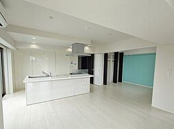 コートデルトゥール昭島 205 2階2LDKのリビング/ダイニング