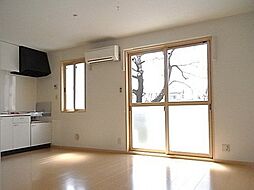 JR青梅線 昭島駅 バス27分 武蔵村山高校南下車 徒歩2分の賃貸アパート 1階1LDKのリビング/ダイニング