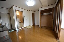 サイエンス・ピュア 302 3階1DKのリビング/ダイニング