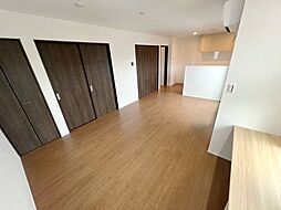 ガラージュ・ド・ルクスみゆき 01 2階1LDKのリビング/ダイニング