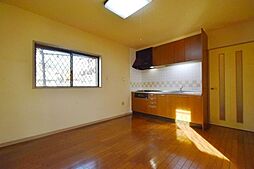 多摩都市モノレール 上北台駅 徒歩8分の賃貸マンション 1階3DKのリビング/ダイニング