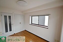 サザン・ウィング 401 4階1Kのリビング/ダイニング